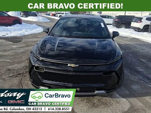 Used 2025 Chevrolet Equinox EV LT w/ Convenience Package image 3