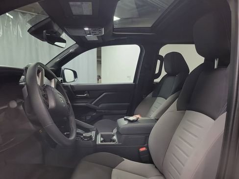 Used 2024 Toyota Tacoma TRD Sport w/ TRD Sport Upgrade Package image 13