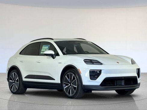 New 2026 Porsche Macan 4S Electric AWD/4WD image 10