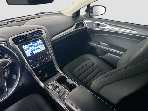 Used 2019 Ford Fusion SE image 23