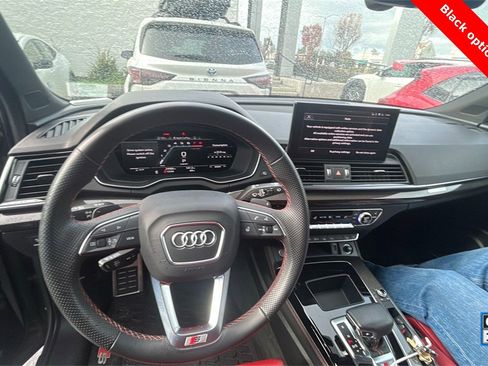 Used 2022 Audi SQ5 Prestige w/ Prestige Package image 4