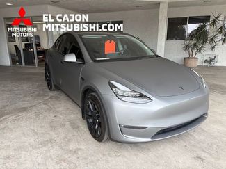 Used 2022 Tesla Model Y Long Range AWD/4WD video 1