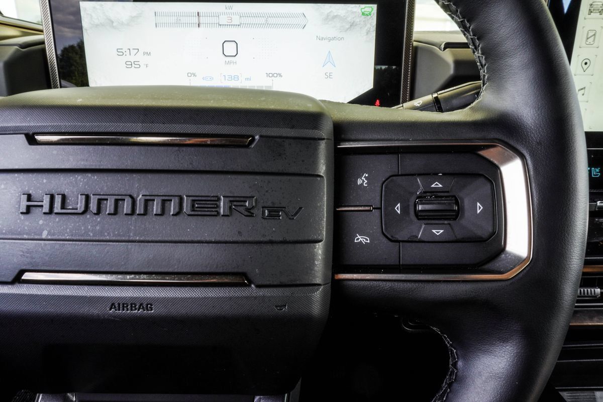 Used 2025 GMC Hummer EV 3X AWD/4WD image 29