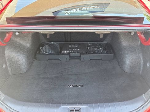 Used 2023 Nissan Altima 2.5 SR w/ SR Premium Package FWD image 35