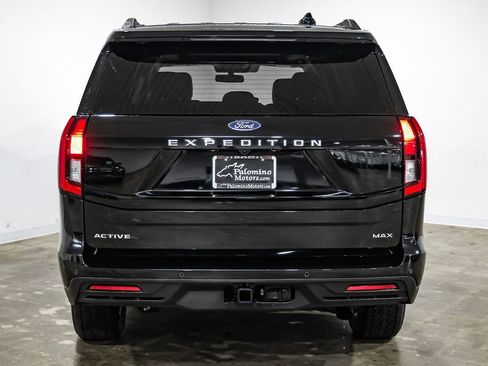 Used 2025 Ford Expedition Max Active AWD/4WD image 11