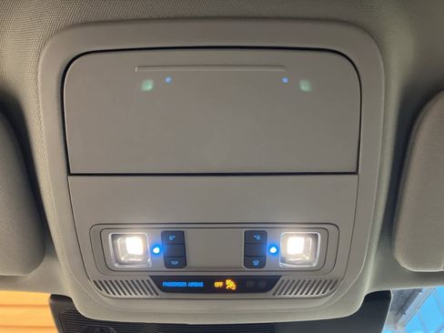 Used 2023 Ford Explorer XLT w/ Equipment Group 202A image 22