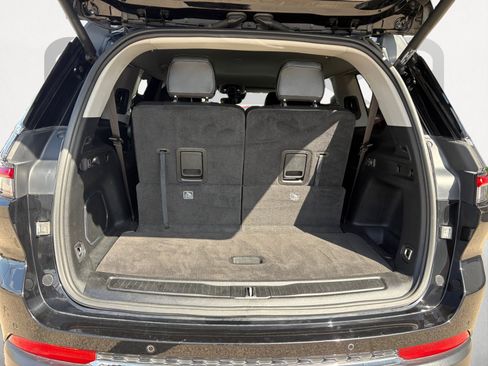 Used 2021 Jeep Grand Cherokee L Limited AWD/4WD image 12