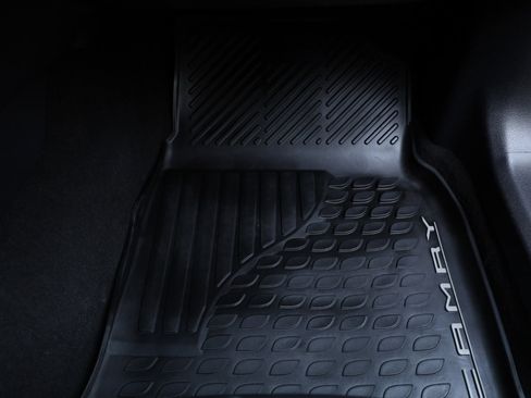 Used 2020 Toyota Camry XSE image 22