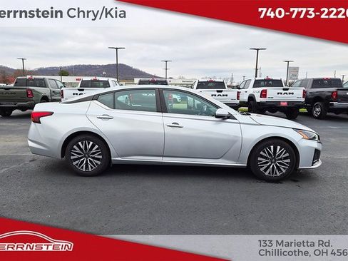 Used 2023 Nissan Altima 2.5 SV image 29