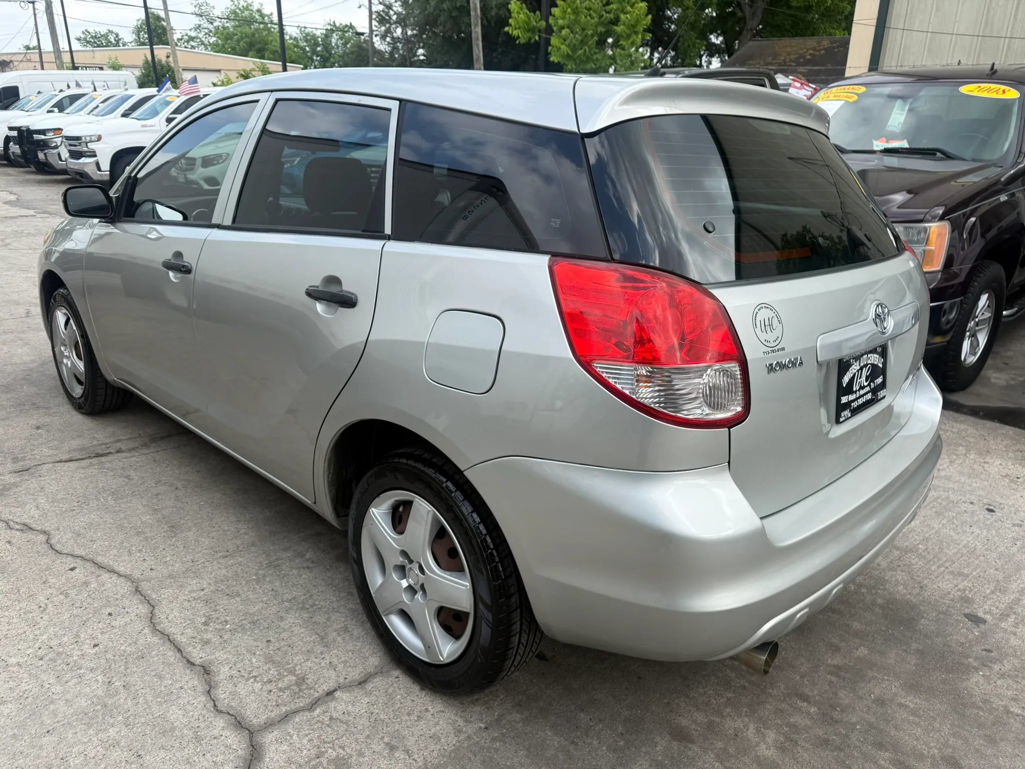 Used 2004 Toyota Matrix FWD image 5