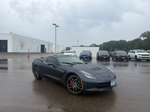Used 2019 Chevrolet Corvette Stingray Coupe RWD image 3