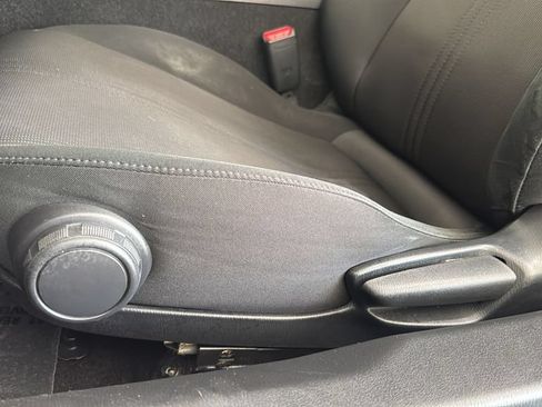 Used 2020 MAZDA MX-5 Miata Sport RWD image 6