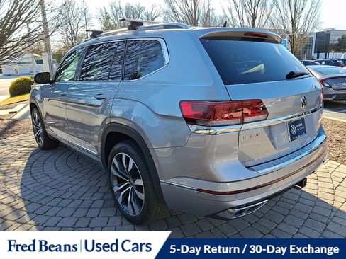 Certified 2022 Volkswagen Atlas SEL Premium image 4