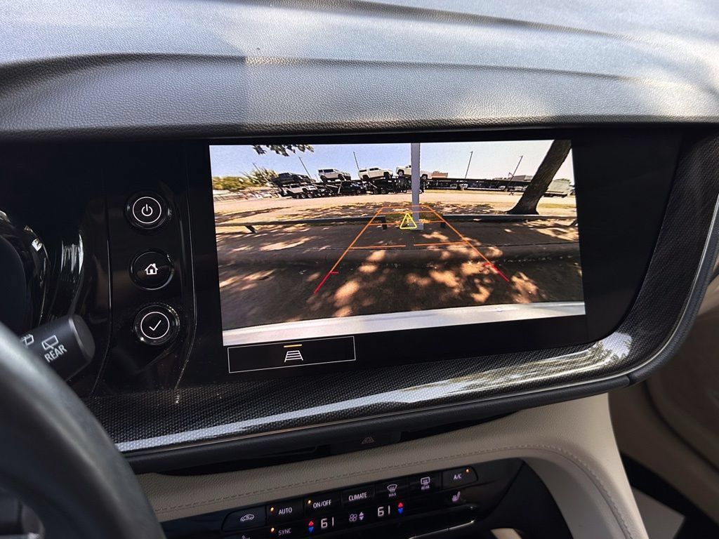 Used 2023 Buick Envision Essence FWD image 8