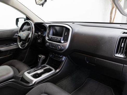Used 2016 Chevrolet Colorado LT AWD/4WD image 13
