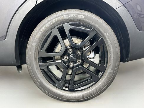 Used 2025 Kia Telluride SX X-Line AWD/4WD image 11