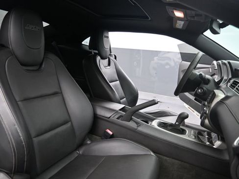 Used 2014 Chevrolet Camaro SS w/ SS Performance Package image 20