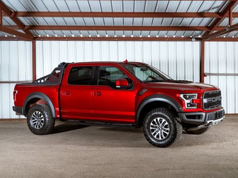 Used 2019 Ford F150 Raptor w/ Equipment Group 802A Luxury AWD/4WD image 2