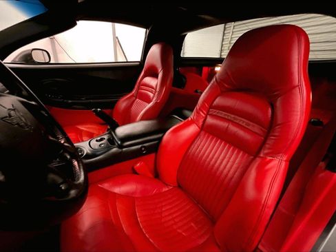 Used 2004 Chevrolet Corvette Coupe w/ Preferred Equipment Group image 26