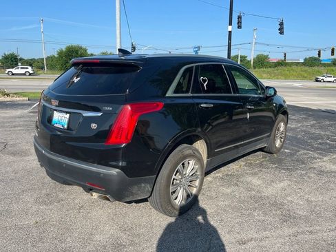 Used 2019 Cadillac XT5 Luxury AWD/4WD image 3