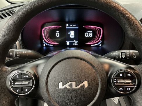 Used 2024 Kia Soul LX w/ Option Group 015 FWD image 13