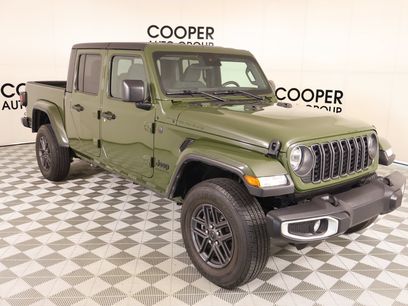 Used 2024 Jeep Gladiator Sport