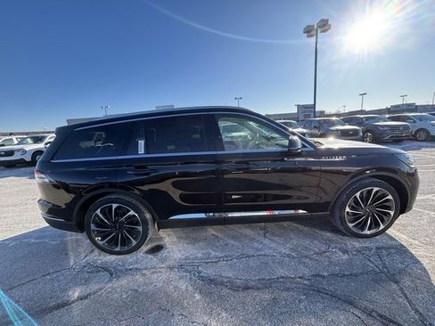 New 2026 Lincoln Aviator Reserve image 3