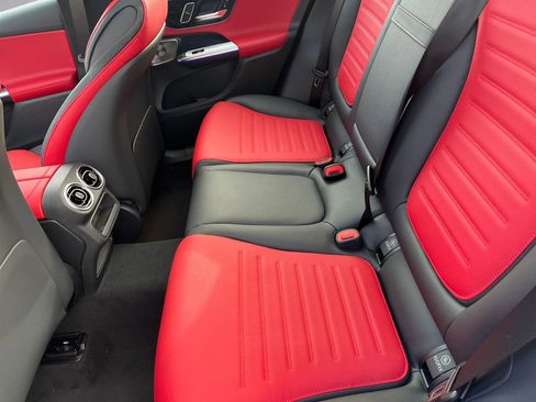 New 2026 Mercedes-Benz GLC 43 AMG 4MATIC image 8