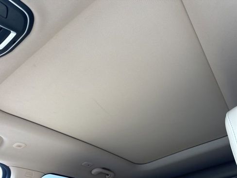 Used 2022 Jeep Grand Cherokee Limited image 25