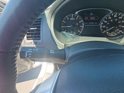 Used 2016 Nissan Altima 2.5 SV w/ Convenience Package FWD image 14