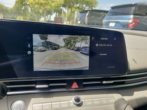 Used 2024 Hyundai Elantra SEL FWD image 23