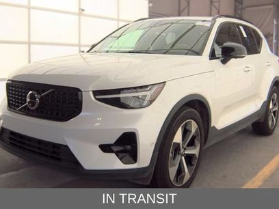Used 2025 Volvo XC40 B5 Plus