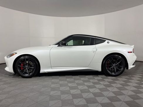Used 2024 Nissan Z Performance w/ Floor Mat Package image 6