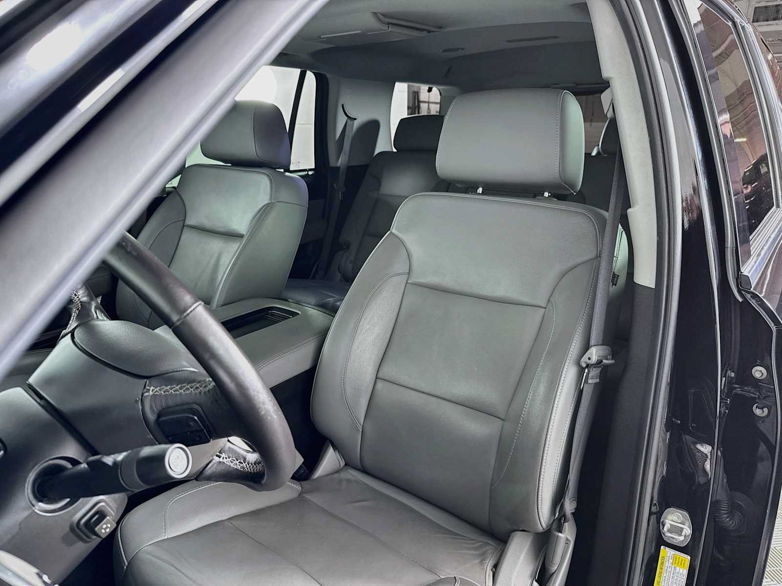 Used 2018 Chevrolet Tahoe LT AWD/4WD image 11