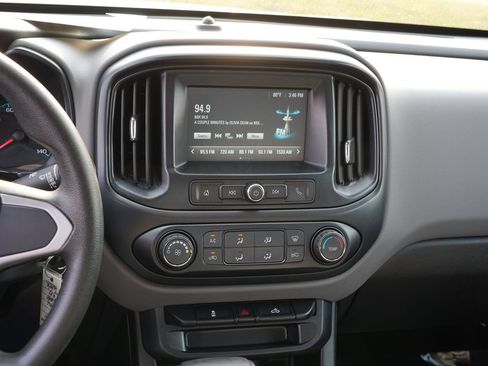 Used 2018 Chevrolet Colorado W/T w/ WT Convenience Package RWD image 23