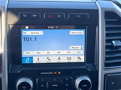 Used 2017 Ford F150 Lariat w/ Equipment Group 502A Luxury image 31