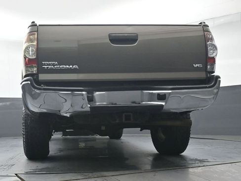 Used 2013 Toyota Tacoma 4x4 Access Cab V6 w/ TRD Off-Road Pkg image 22