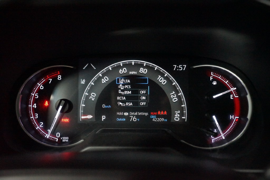 Certified 2025 Toyota RAV4 XLE FWD image 15