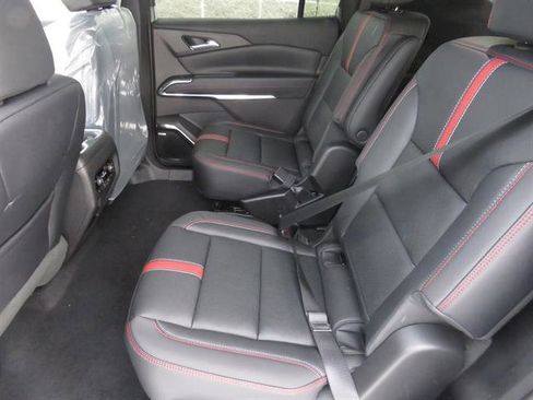 New 2026 Chevrolet Traverse RS w/ LPO, Floor Liner Package image 17