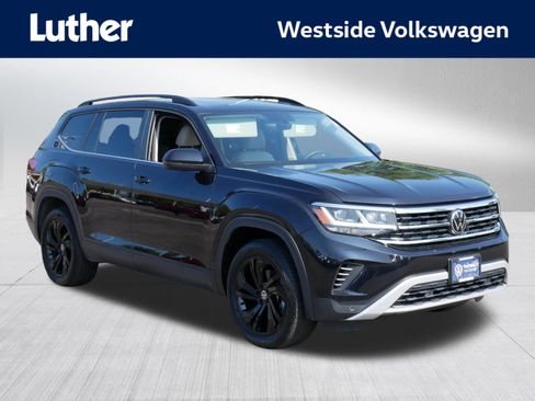 Certified 2023 Volkswagen Atlas SE w/ Panoramic Sunroof Package AWD/4WD image 1