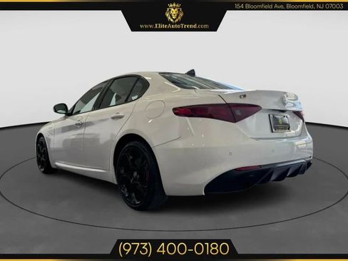 Used 2022 Alfa Romeo Giulia Veloce image 4