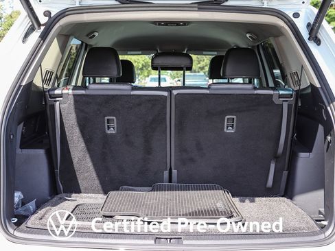Used 2023 Volkswagen Atlas SE w/ Black Wheel Package FWD image 28