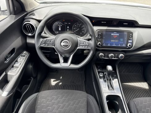 Used 2023 Nissan Kicks SV w/ Exterior Package FWD image 12