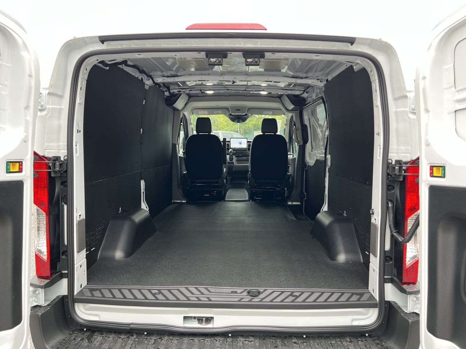 New 2027 Ford Transit 250 Low Roof w/ Load Area Protection Package RWD image 24