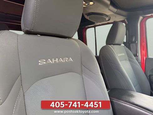 Used 2022 Jeep Wrangler Unlimited Sahara AWD/4WD image 7