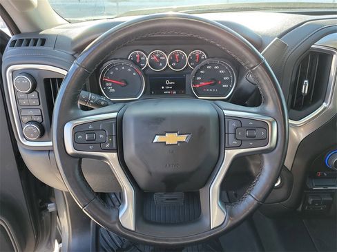 Used 2021 Chevrolet Silverado 1500 LT image 22