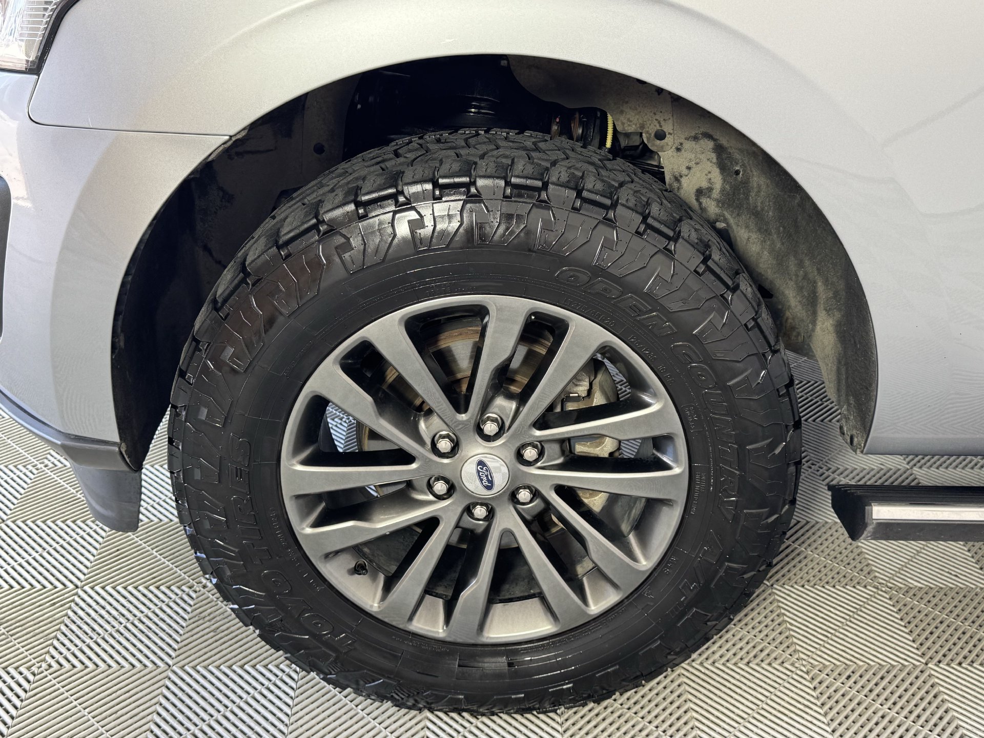 Used 2020 Ford Expedition Limited AWD/4WD image 31