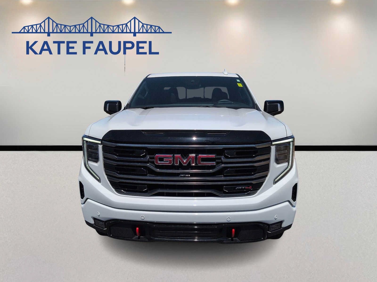 Used 2025 GMC Sierra 1500 AT4 w/ AT4 Premium Package AWD/4WD image 2