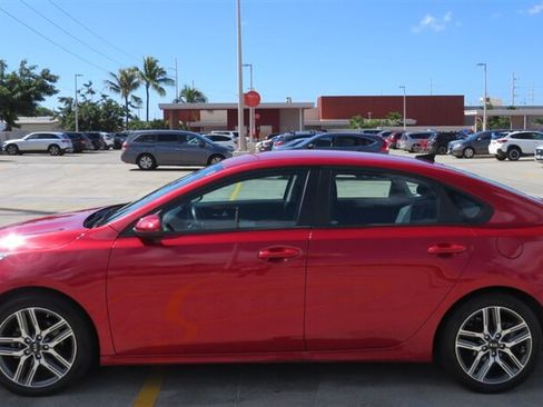 Used 2019 Kia Forte S FWD image 2
