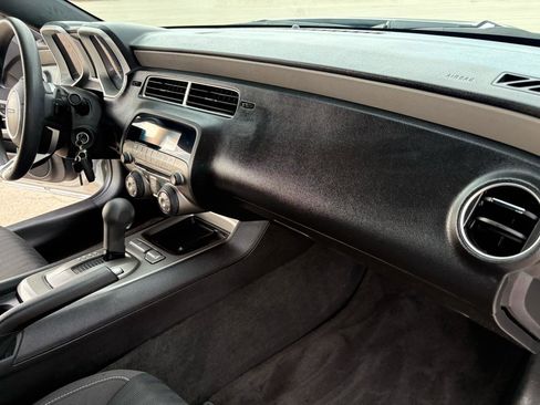 Used 2010 Chevrolet Camaro LS image 33